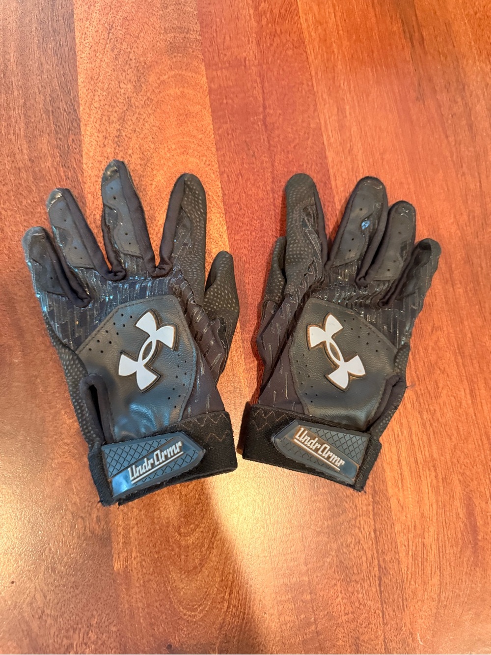 Under Armour Black and Gray Athletic Gloves